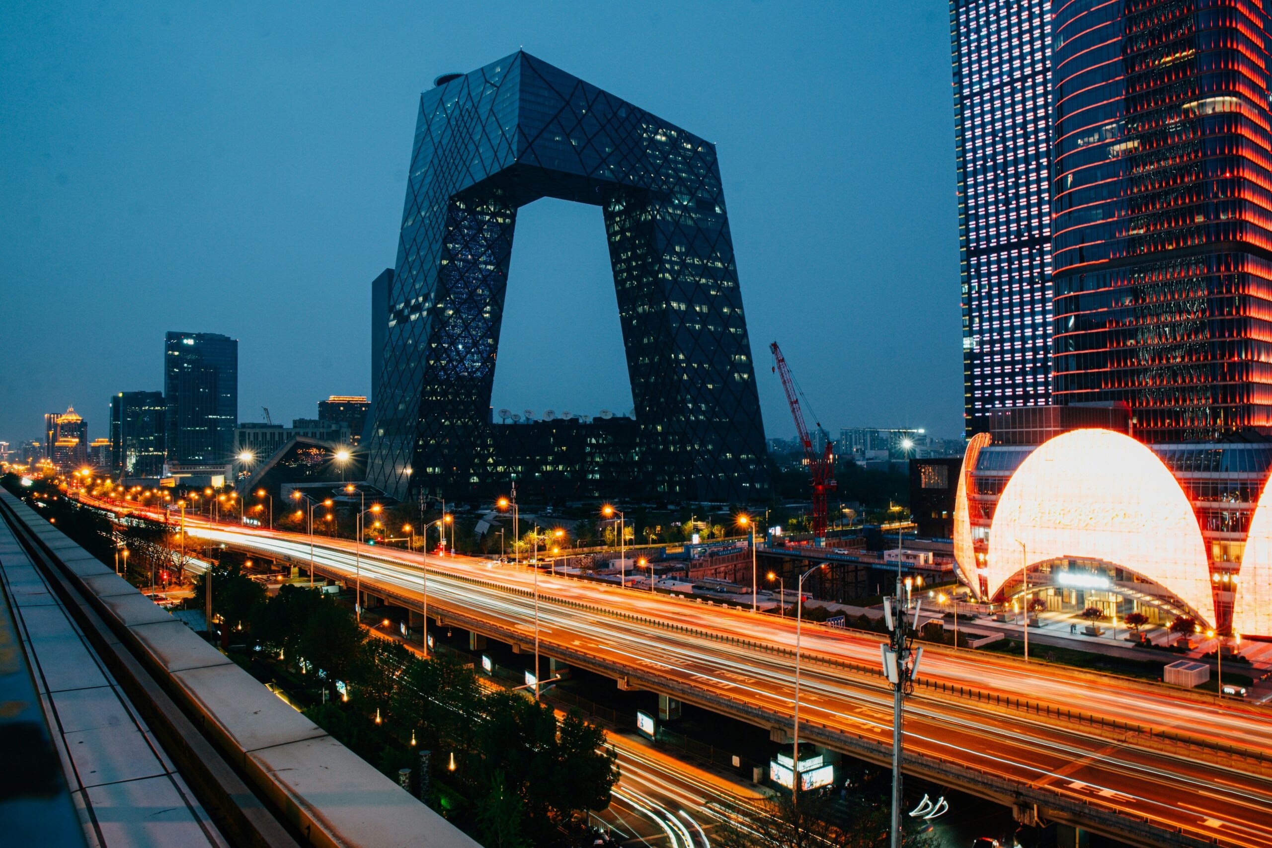 China urges local govt funds to think beyond regional interests